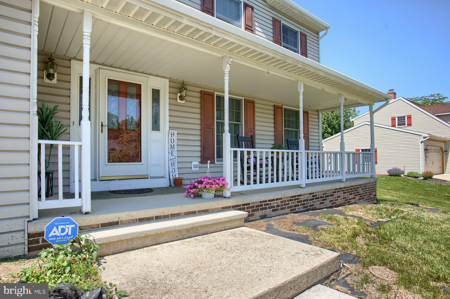 6352 Bennington Road Mechanicsburg, PA 17050 - Photo 4 of 17