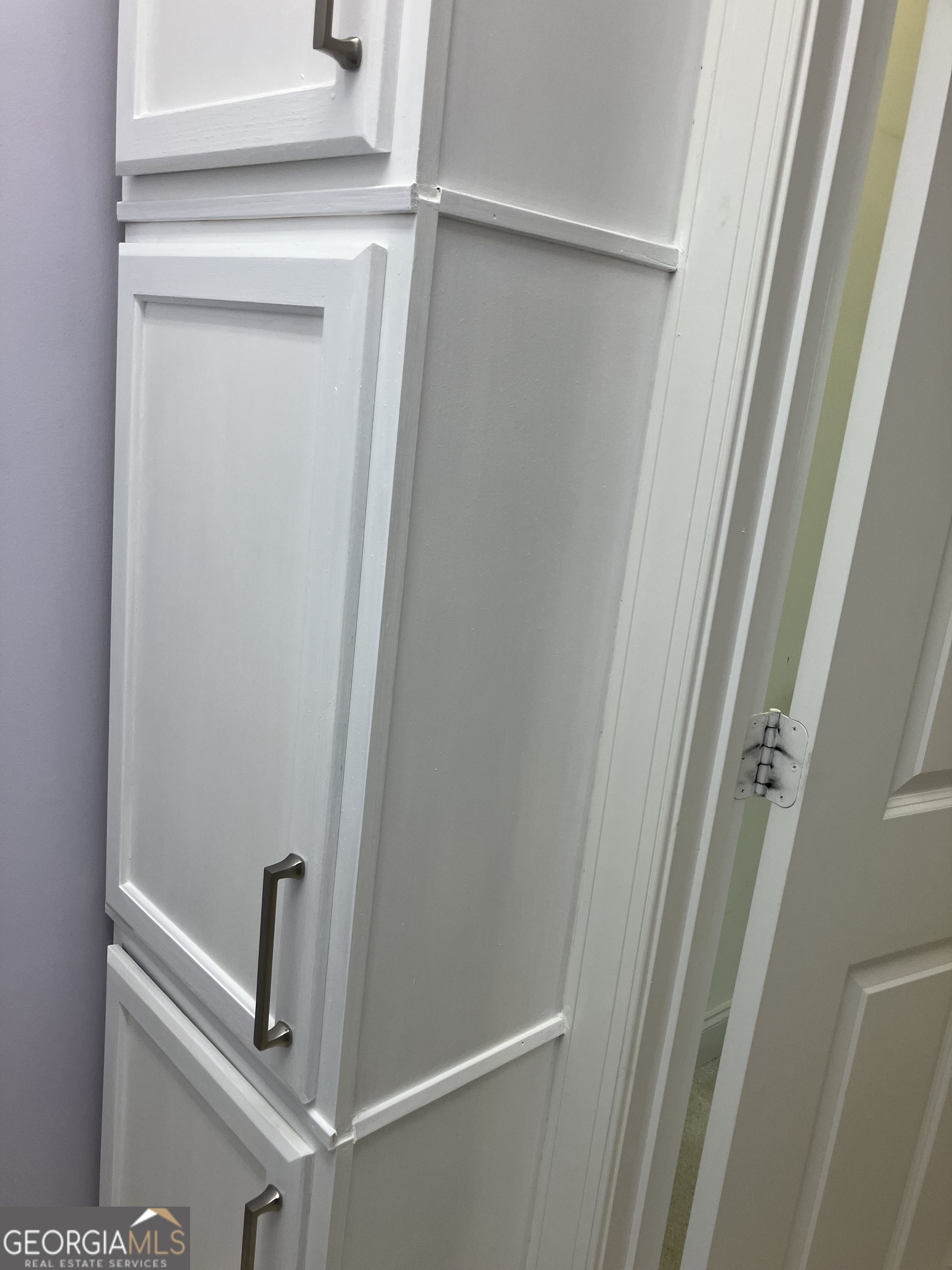 103 Kiln Trail St. Simons Island, GA 31522 - Photo 69 of 81 a view of a hallway with closet