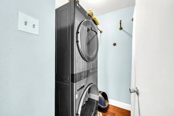 $3,200 | 1605 East Candlestick Drive, Tempe, AZ 85283