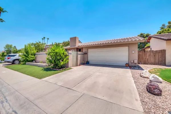 $3,200 | 1605 East Candlestick Drive, Tempe, AZ 85283