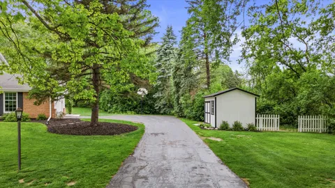 $575,000 | N10-w27274 Rolling Ridge Drive, Waukesha, WI 53188