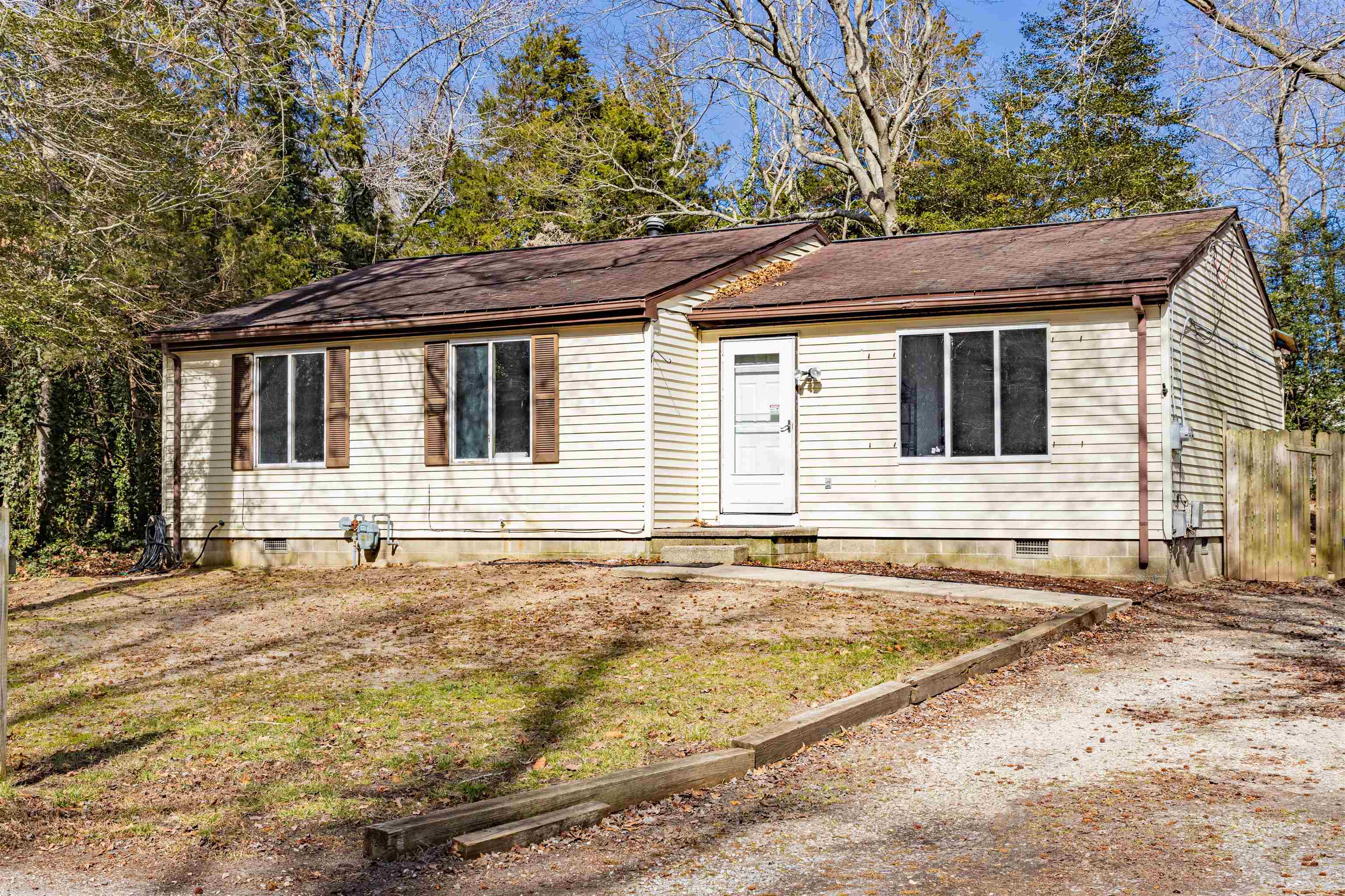 900 East Main Street Rio Grande, NJ 08242 - Photo 1 of 29 a front view of a house with a yard