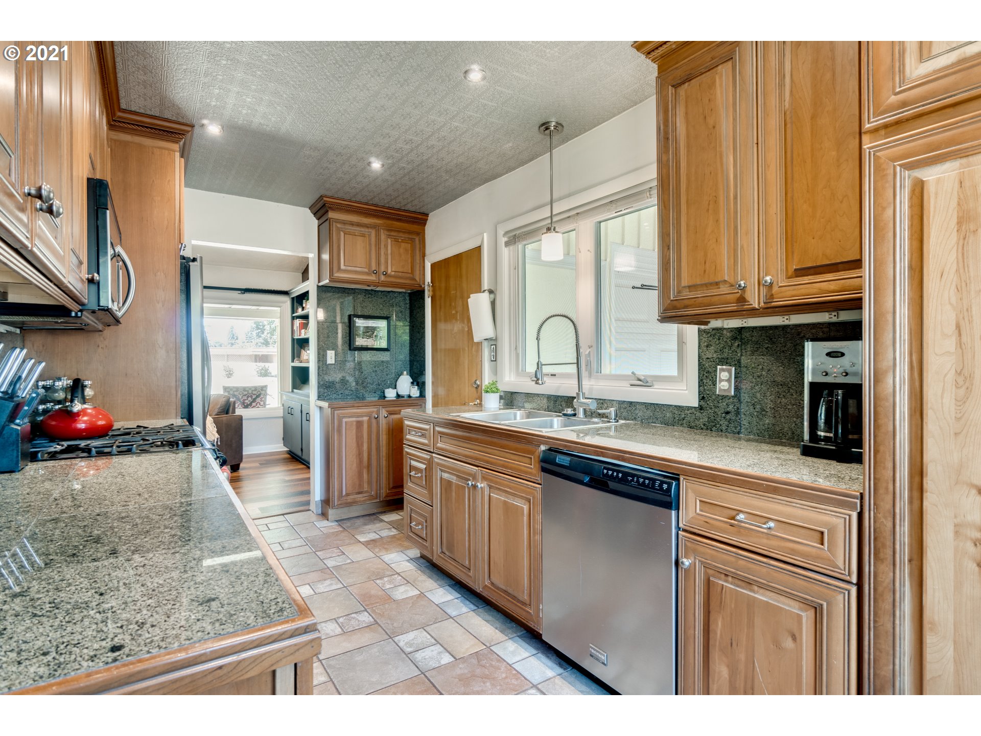 4091 Gardner Road Southeast Salem, OR 97302 - Photo 15 of 32 Gallery Image 15
