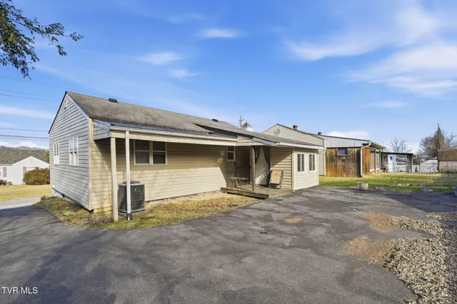 $174,900 | 1608 Broad Street, Bristol, TN 37620