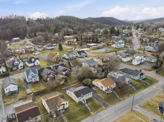 $174,900 | 1608 Broad Street, Bristol, TN 37620