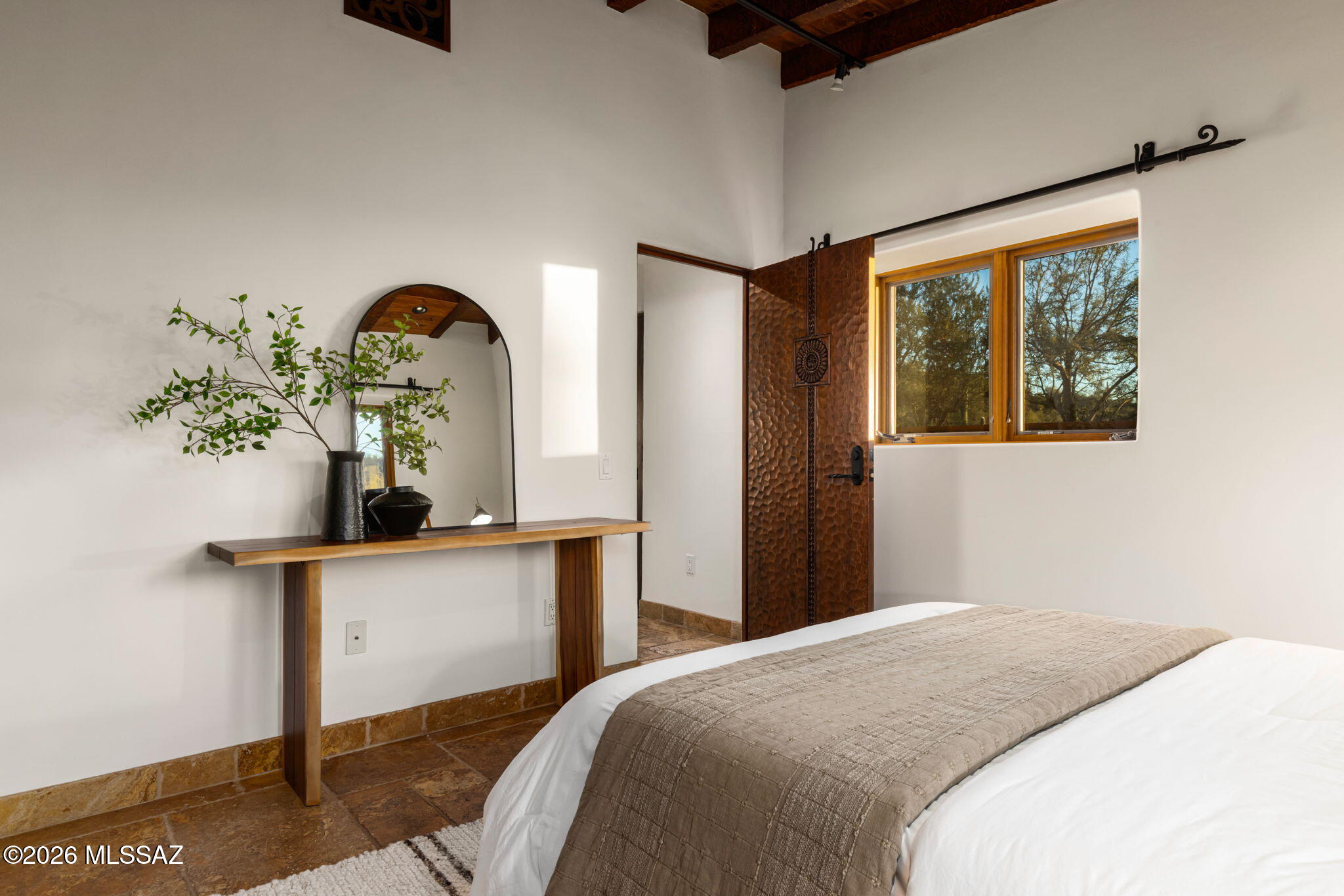 6550 North Rattlesnake Canyon Road Tucson, AZ 85750 - Photo 30 of 51 Guest Bedroom Main House View 2