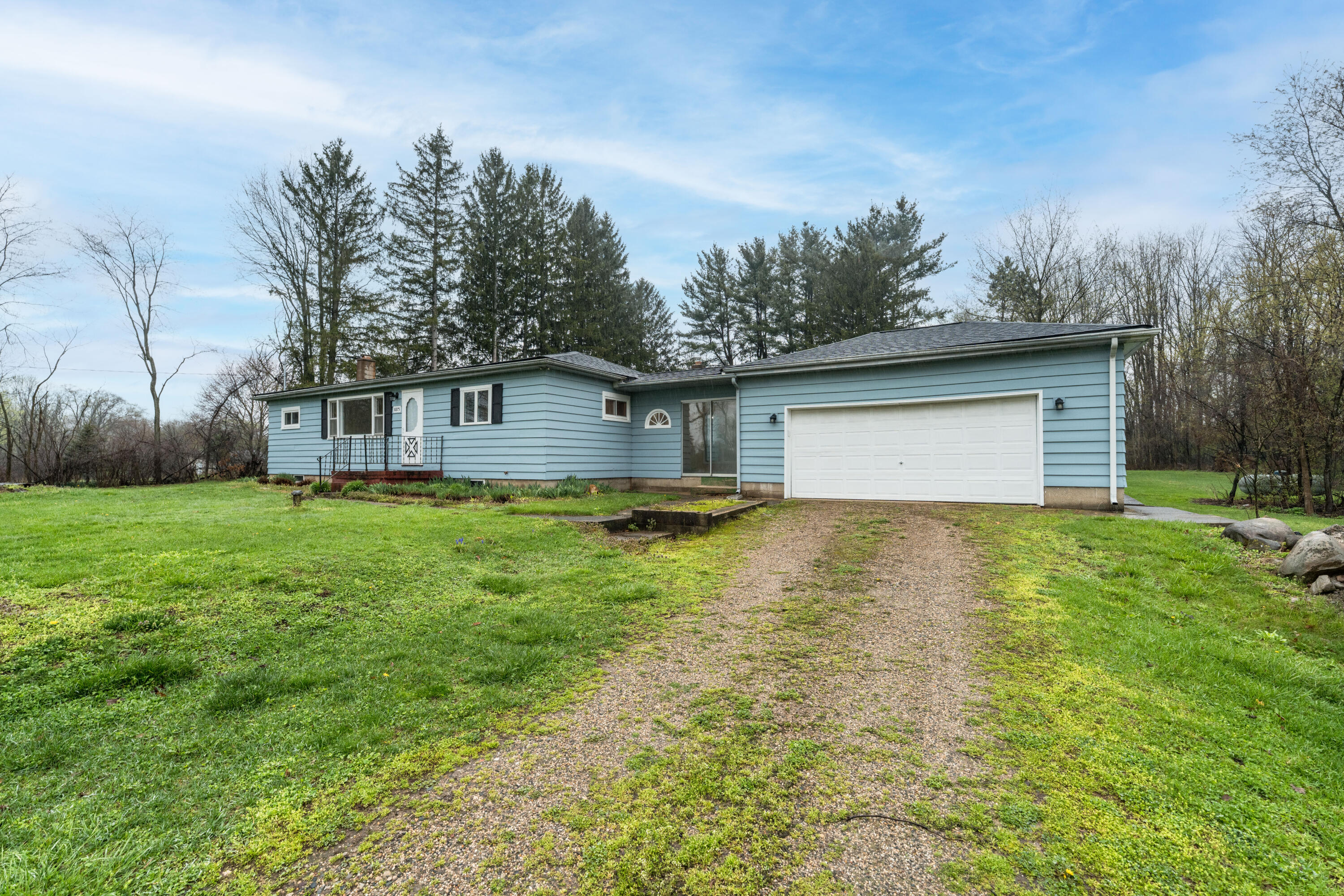 8875 Huff Road Bellevue, MI 49021 - Photo 3 of 39 DSC05282-Edit