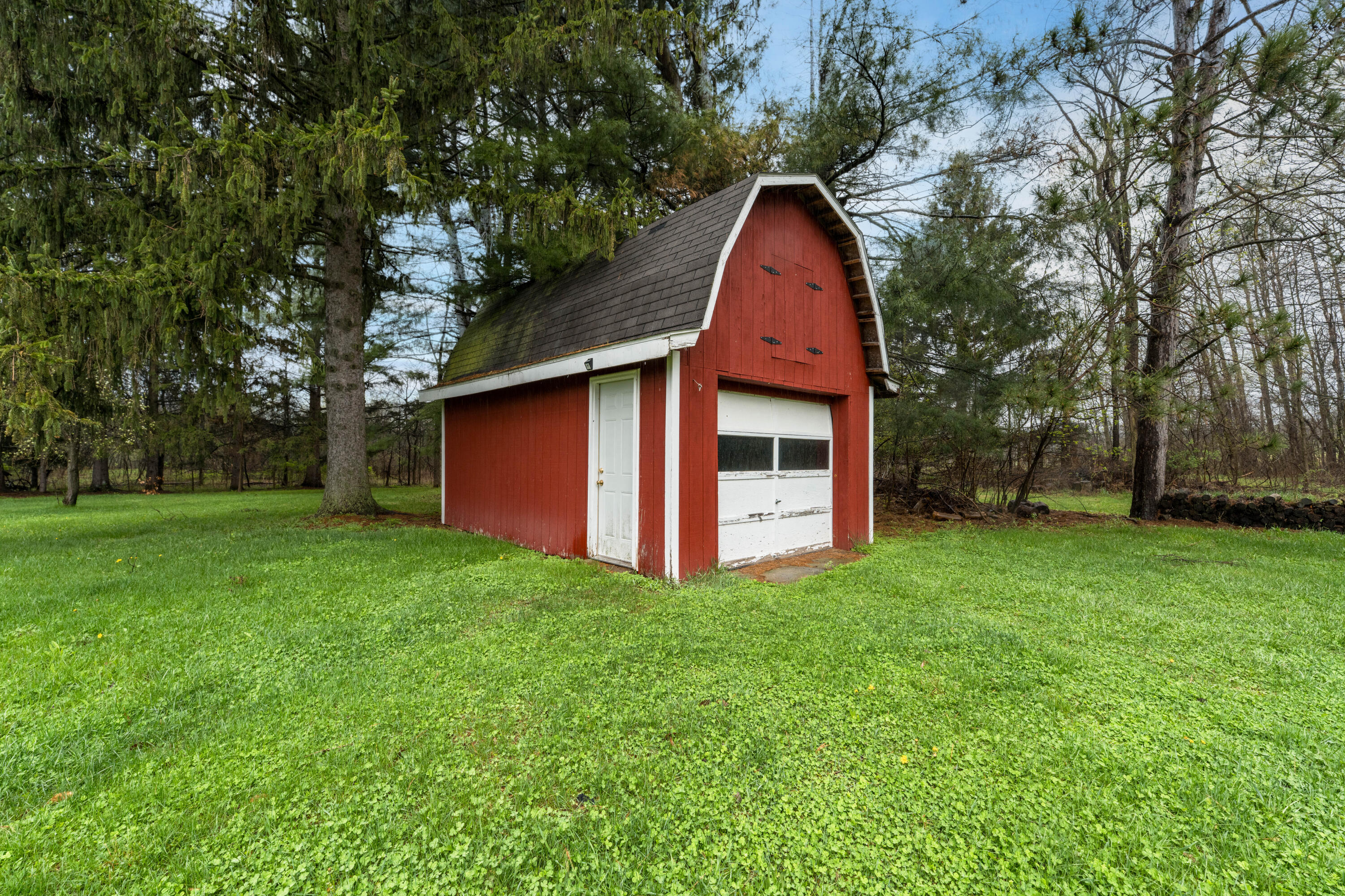 8875 Huff Road Bellevue, MI 49021 - Photo 7 of 39 DSC05276-Edit