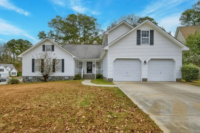 $399,900 | 1016 Maidstone Drive, Summerville, SC 29483