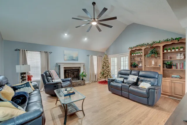 $399,900 | 1016 Maidstone Drive, Summerville, SC 29483