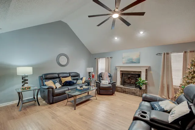 $399,900 | 1016 Maidstone Drive, Summerville, SC 29483