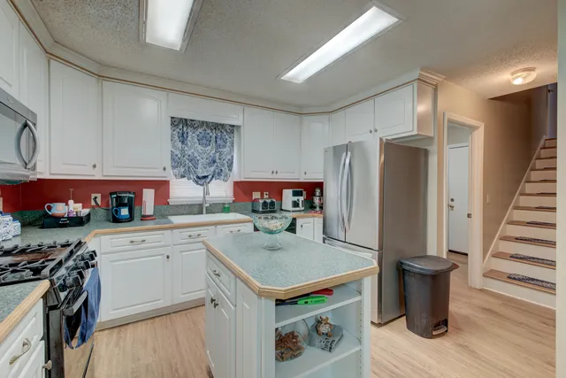 $399,900 | 1016 Maidstone Drive, Summerville, SC 29483