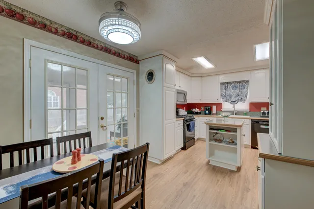 $399,900 | 1016 Maidstone Drive, Summerville, SC 29483