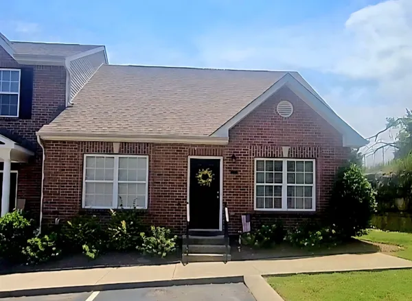 $2,000 | 1101 Downs Boulevard, Unit 272, Franklin, TN 37064