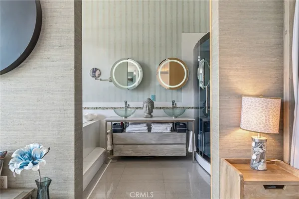 $7,200 | 4080 Glencoe Avenue, Unit 222, Marina del Rey, CA 90292