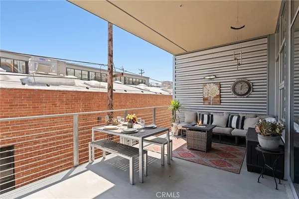 $7,200 | 4080 Glencoe Avenue, Unit 222, Marina del Rey, CA 90292
