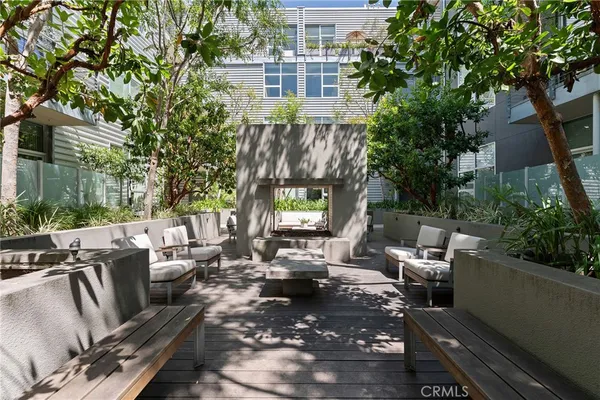 $7,200 | 4080 Glencoe Avenue, Unit 222, Marina del Rey, CA 90292