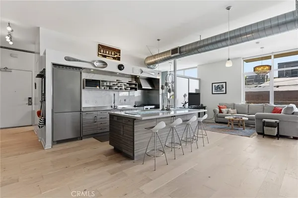 $7,200 | 4080 Glencoe Avenue, Unit 222, Marina del Rey, CA 90292