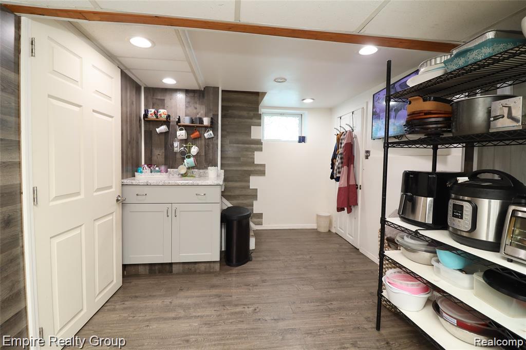 6932 Mead Street Dearborn, MI 48126 - Photo 41 of 53