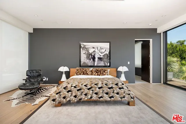 $70,000 | 9570 Sunset Boulevard, Beverly Hills, CA 90210