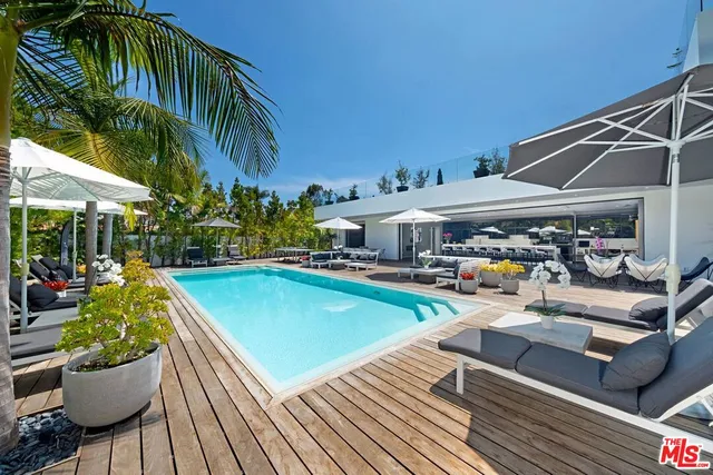 $70,000 | 9570 Sunset Boulevard, Beverly Hills, CA 90210