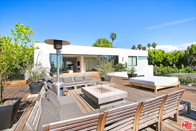 $70,000 | 9570 Sunset Boulevard, Beverly Hills, CA 90210