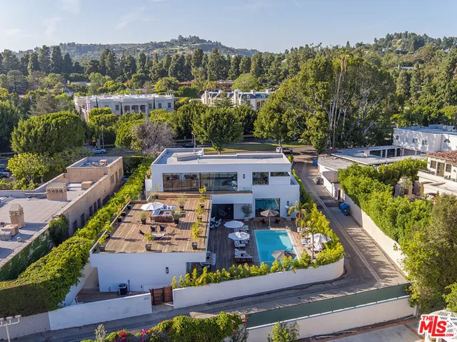 $70,000 | 9570 Sunset Boulevard, Beverly Hills, CA 90210