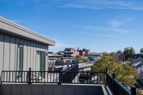 $409,900 | 238 Deer Street, Unit 205, Portsmouth, NH 03801