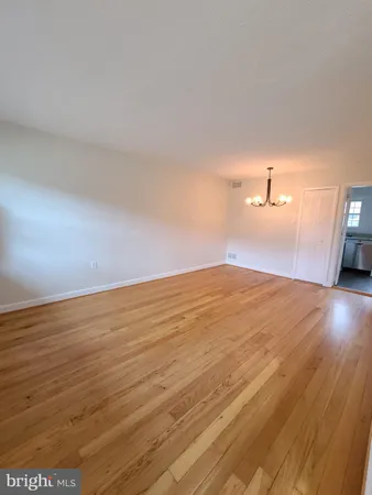 $2,801 | 220 South Virginia Avenue, Unit 82, Falls Church, VA 22046