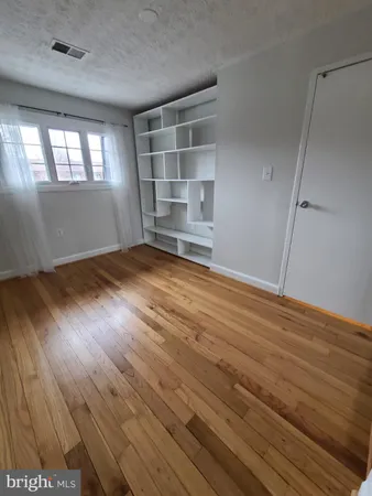 $2,801 | 220 South Virginia Avenue, Unit 82, Falls Church, VA 22046