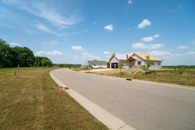 $84,885 | 2676 Woodside Drive, Beloit, WI 53511