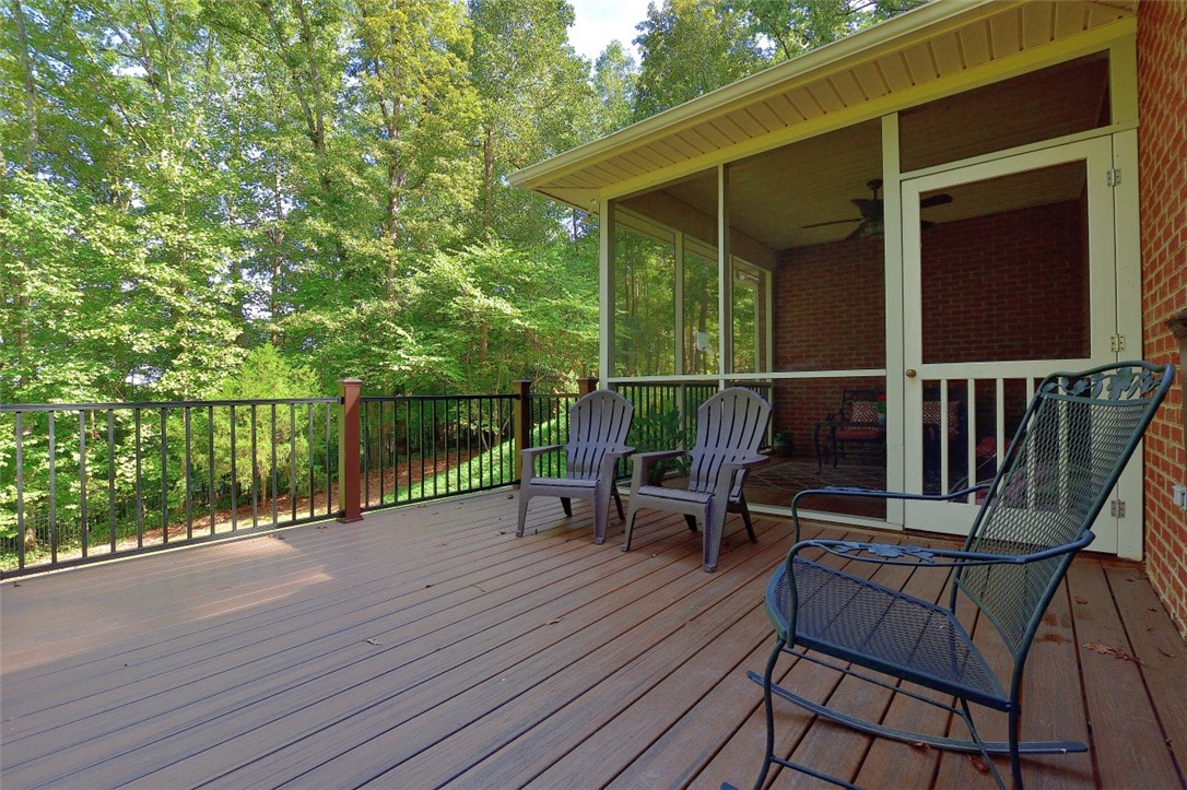 409 Promontory Ridge Seneca, SC 29672 - Photo 8 of 31 Gallery Image 8