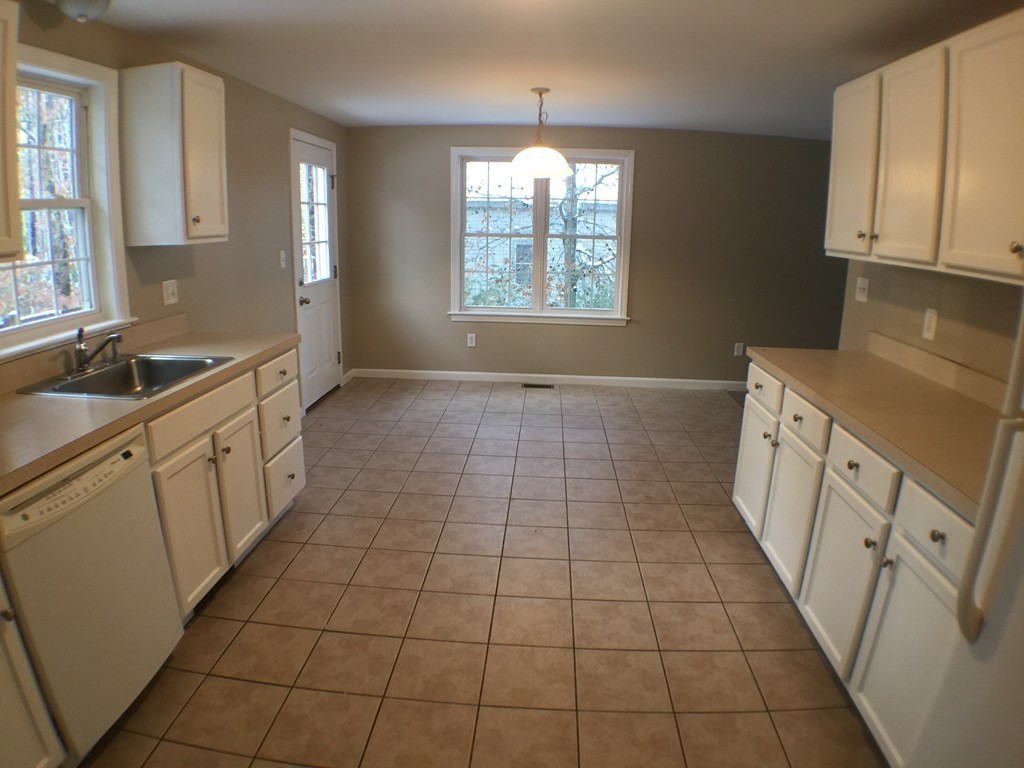 1006 Main Street, Unit B Wareham, MA 02576 - Photo 7 of 30 Gallery Image 7