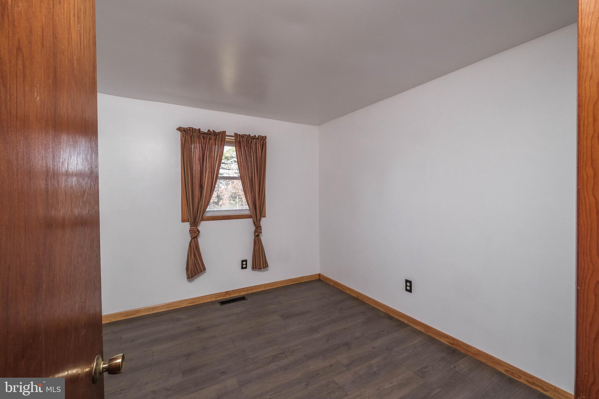 15462 Jersey Mountain Road Levels, WV 25431 - Photo 25 of 56