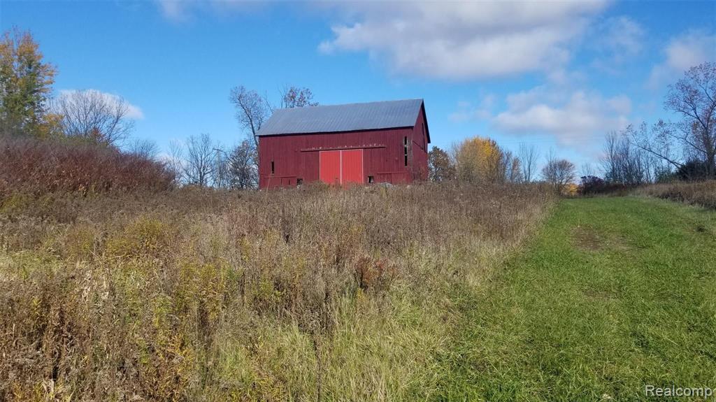 6575 East Clyde Road Howell, MI 48855 - Photo 1 of 14