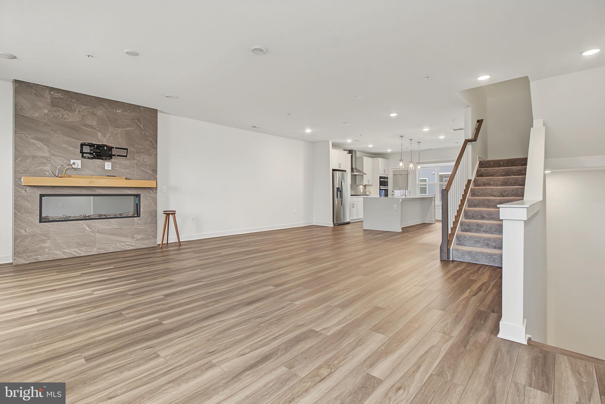 16122 Frederick Road, Unit 34 Rockville, MD 20855 - Photo 18 of 68 Gallery Image 18