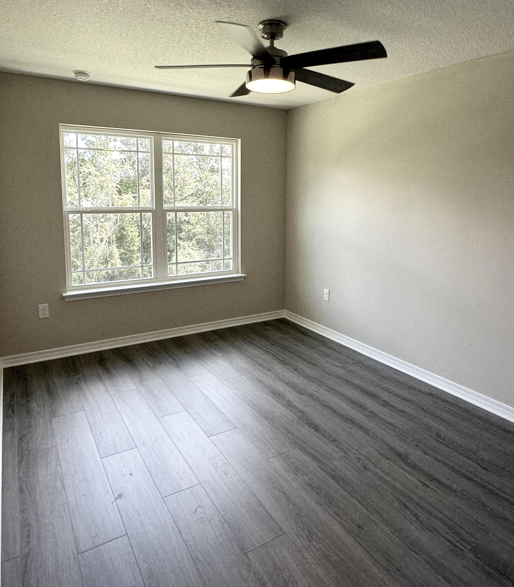 812 Carlton Street Crestview, FL 32539 - Photo 12 of 13 IMG_2108