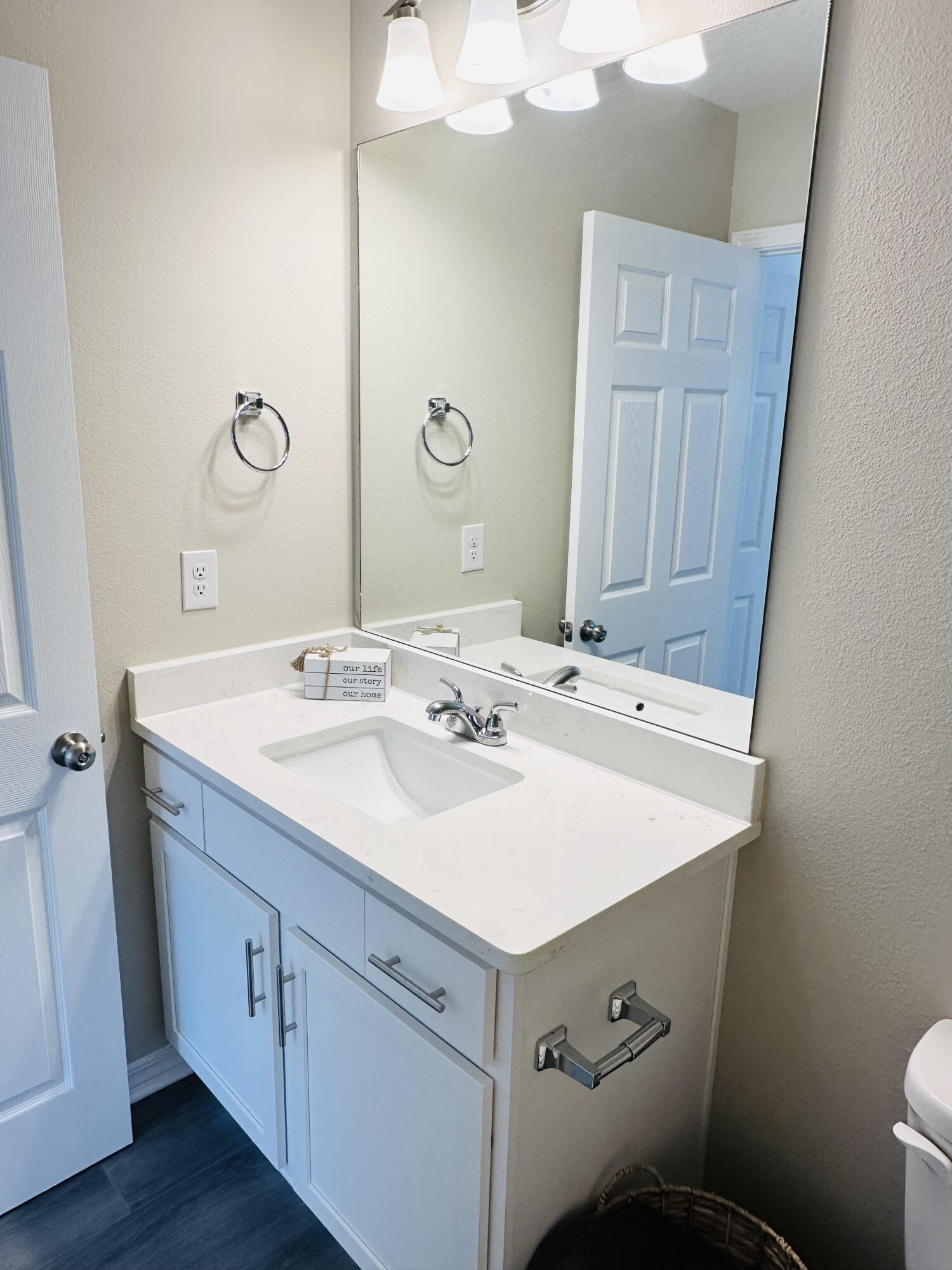 812 Carlton Street Crestview, FL 32539 - Photo 10 of 13 IMG_2106