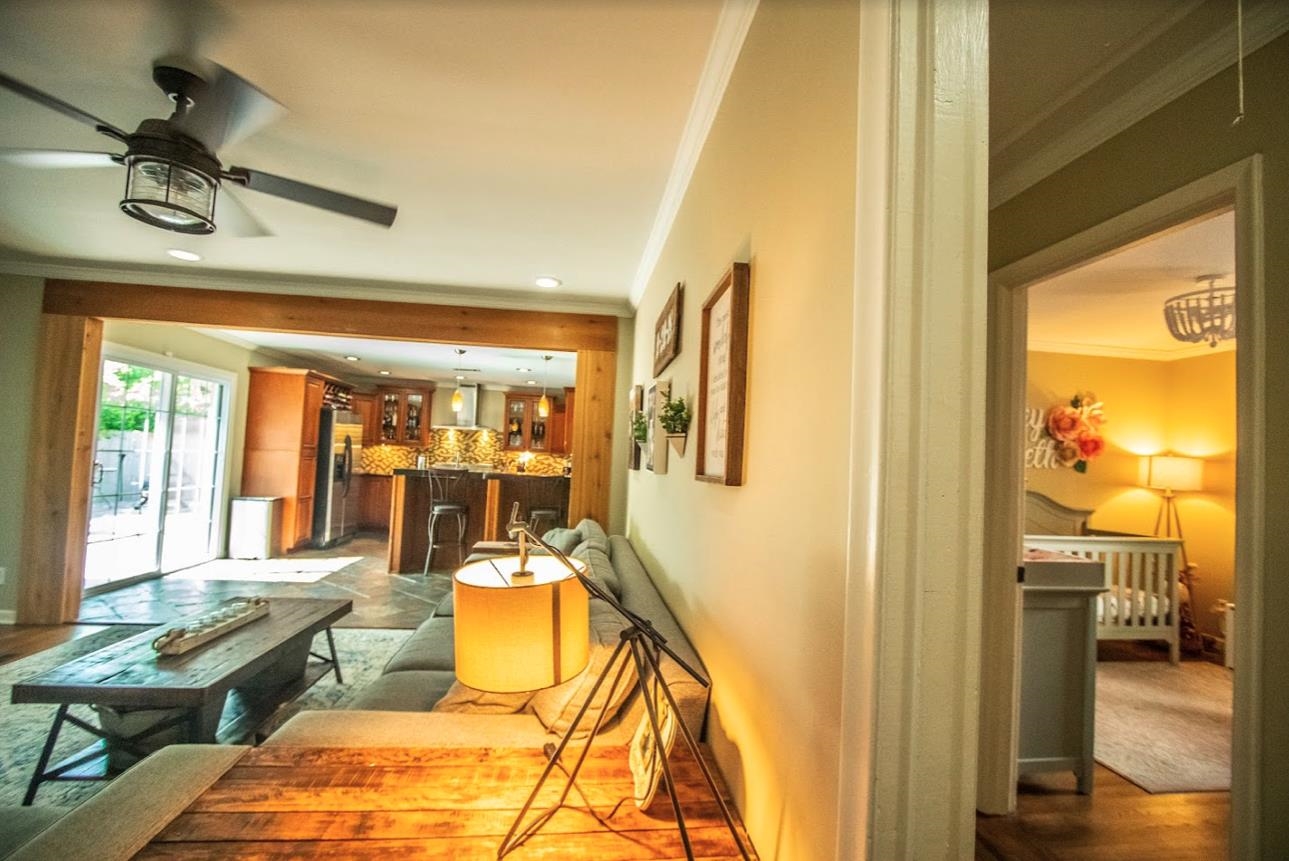 4964 Flamingo Road Memphis, TN 38117 - Photo 15 of 18 a view of a living room