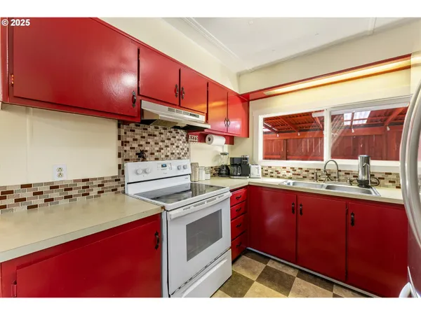 $79,000 | 8951 Southeast Fuller Road, Unit 7, Happy Valley, OR 97086