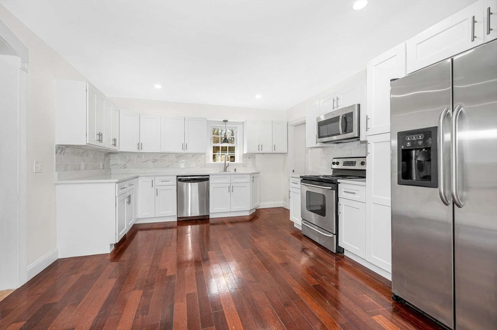 10 Bennett Street Pepperell, MA 01463 - Photo 12 of 41