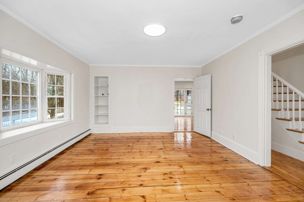 10 Bennett Street Pepperell, MA 01463 - Photo 13 of 41