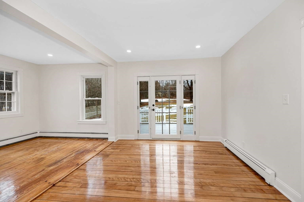 10 Bennett Street Pepperell, MA 01463 - Photo 16 of 41