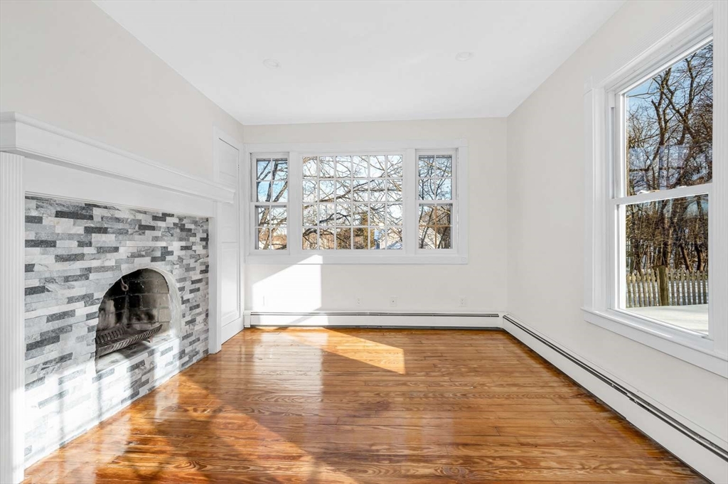 10 Bennett Street Pepperell, MA 01463 - Photo 19 of 41