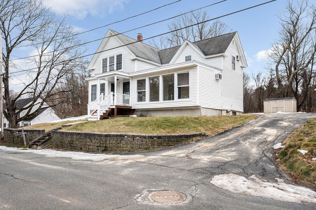 10 Bennett Street Pepperell, MA 01463 - Photo 2 of 41