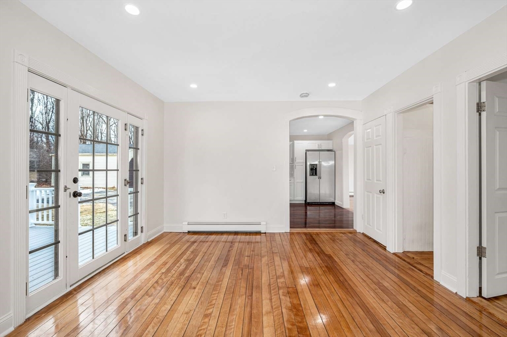 10 Bennett Street Pepperell, MA 01463 - Photo 22 of 41