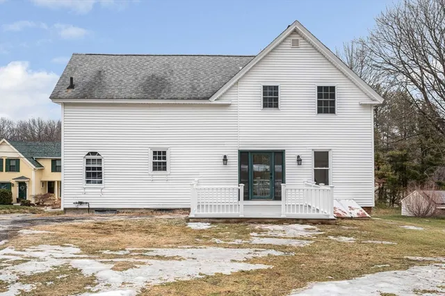 $469,000 | 10 Bennett Street, Pepperell, MA 01463