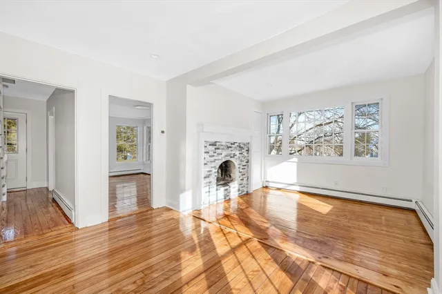 $469,000 | 10 Bennett Street, Pepperell, MA 01463