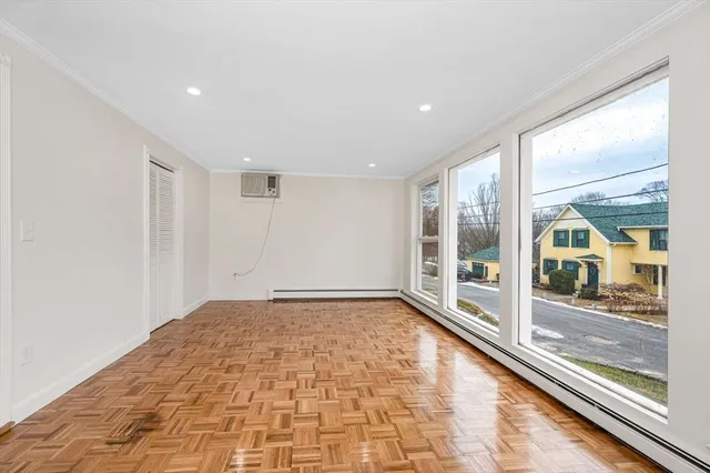 $469,000 | 10 Bennett Street, Pepperell, MA 01463