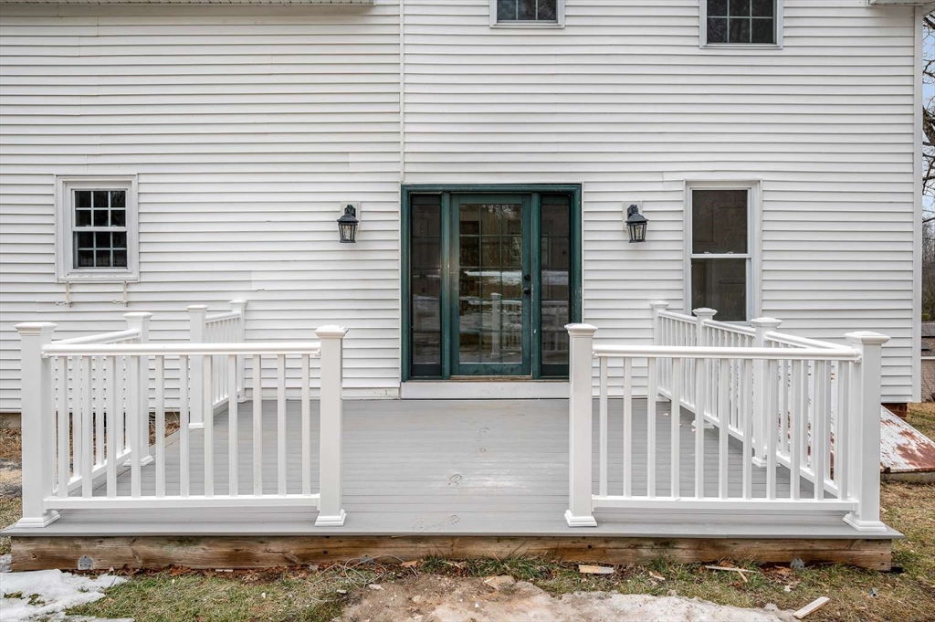 10 Bennett Street Pepperell, MA 01463 - Photo 8 of 41